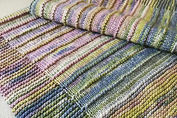 What is the best use of variegated yarn?
