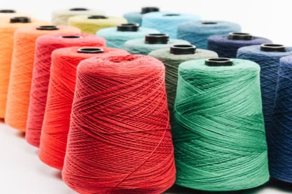 weaving yarn